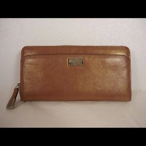 Beautiful Coach Rose Gold Wallet